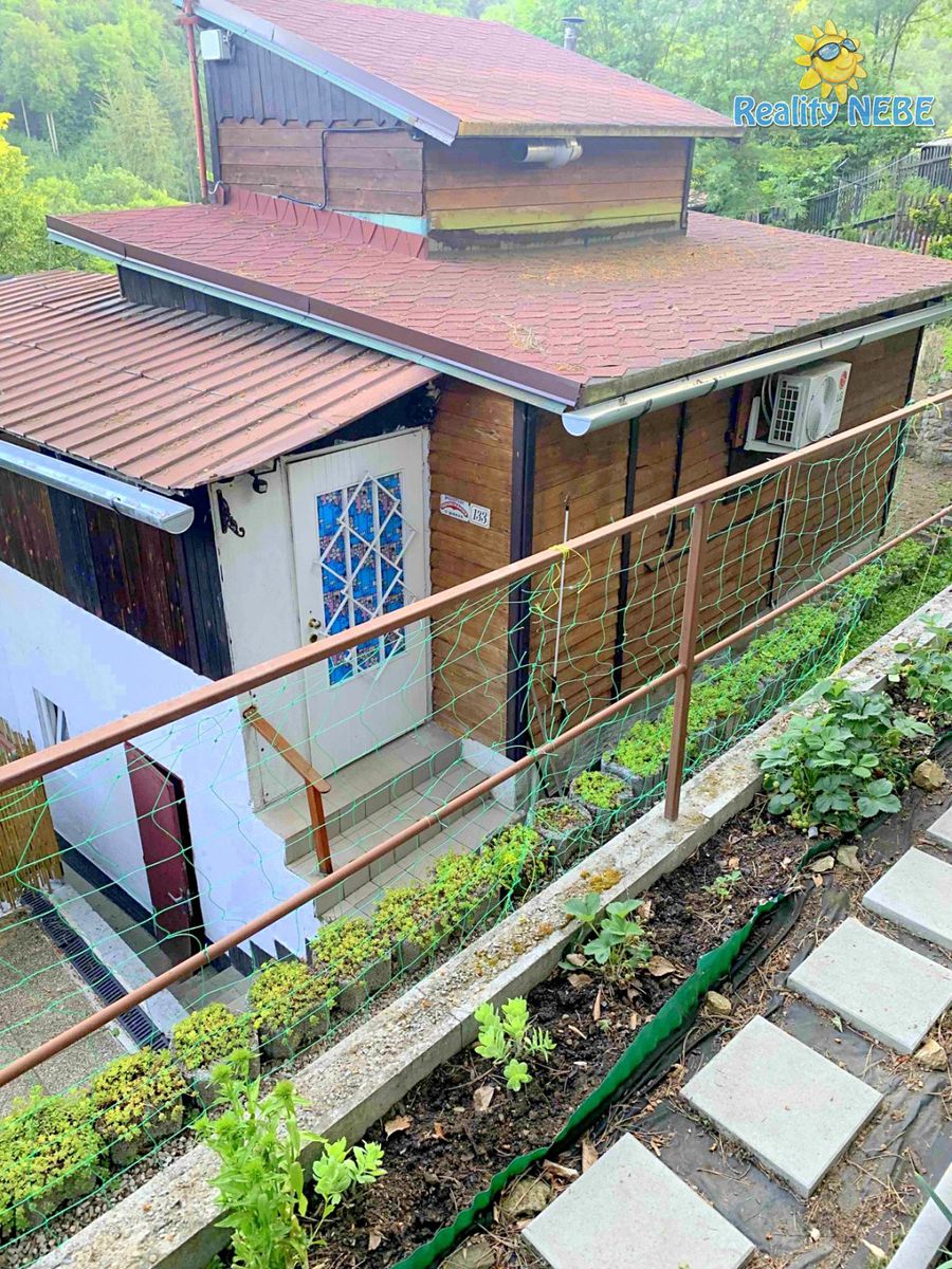 Prodej chaty 100 m², pozemek 107 m²